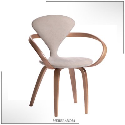 Дизайнерский обеденный стул с подлокотниками Apriori N из массива дерева  в стиле модерн (AD-101)