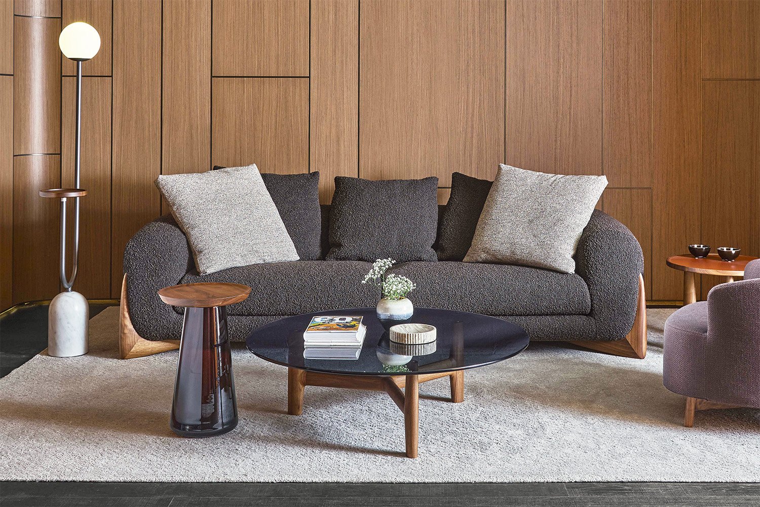 Какая она - мягкая мебель для гостиной